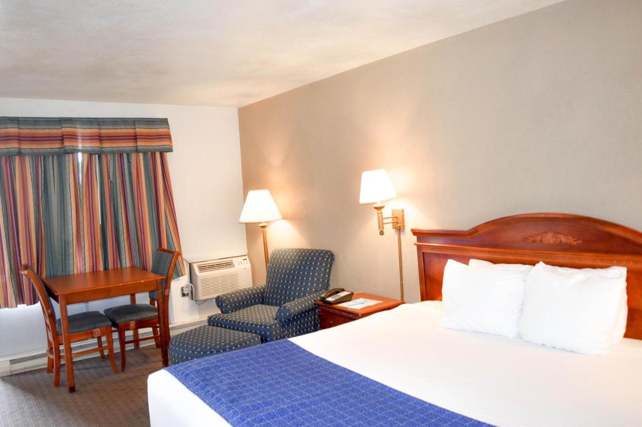 Attleboro Motor Inn Εξωτερικό φωτογραφία