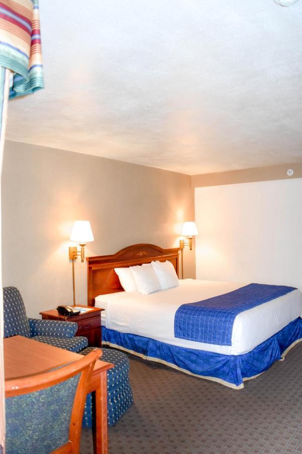 Attleboro Motor Inn Εξωτερικό φωτογραφία