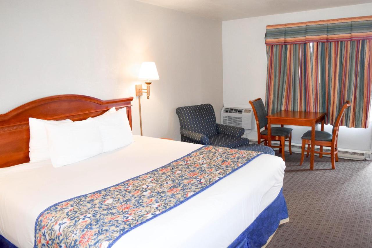 Attleboro Motor Inn Εξωτερικό φωτογραφία