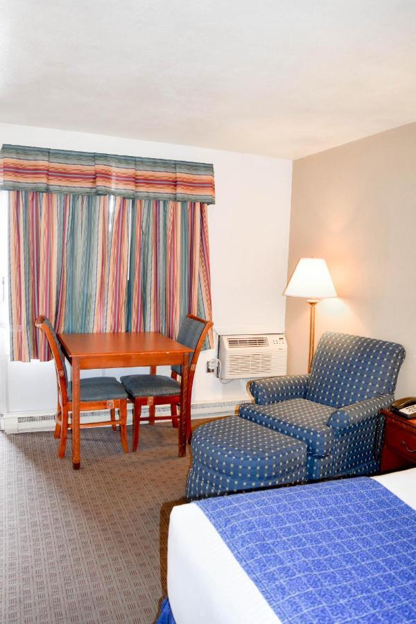 Attleboro Motor Inn Εξωτερικό φωτογραφία
